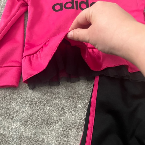 Toddler girl Adidas tracksuit outfit - pink/black - Picture 2 of 5